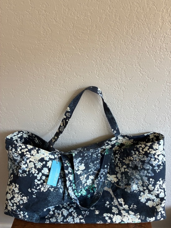 Handbags - Floral Canvas Yoga Tote Bag in Blue and White